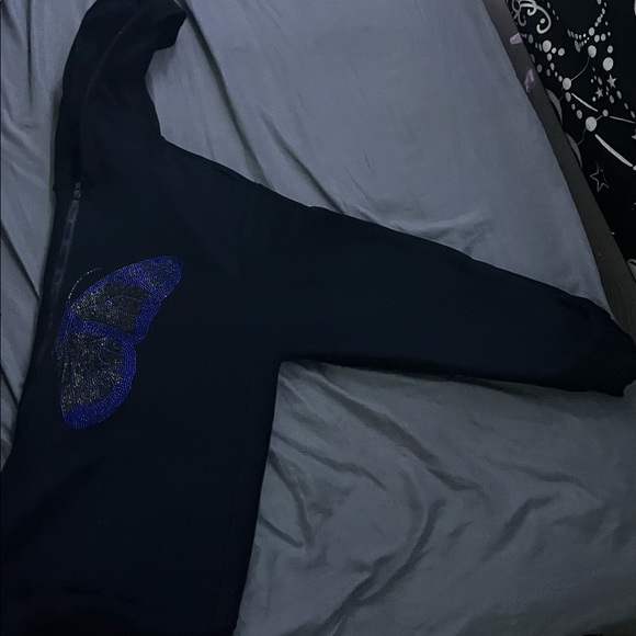 Woman’s butterfly hoodie - Picture 3 of 3